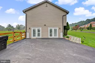 2527 Highland Cir, Stroudsburg, PA 18360 - Photo 85