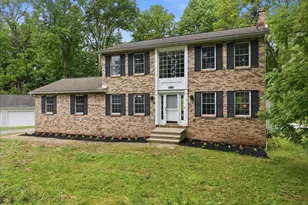 112 Red Cherry Ln, Stroudsburg, PA 18360 - Photo 5