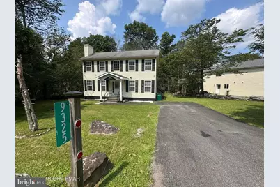 9325 Fairmount Way, Tobyhanna, PA 18466 - Photo 1