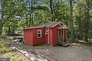 132 North Ln, East Stroudsburg, PA 18301 - Photo 9