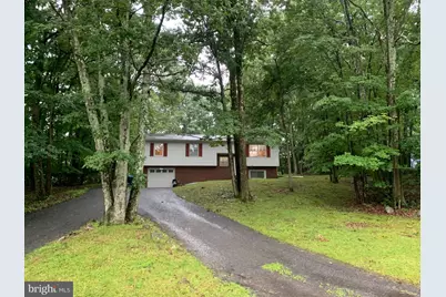 33 Seneca Road, Mount Pocono, PA 18344 - Photo 1