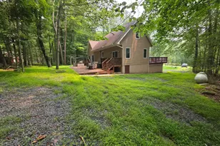 234 Chinook Cir, Pocono Lake, PA 18347 - Photo 5