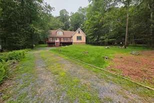 234 Chinook Cir, Pocono Lake, PA 18347 - Photo 3
