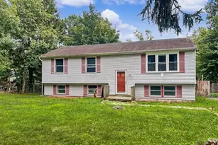 410 Skyline Dr, Blakeslee, PA 18610 - Photo 1