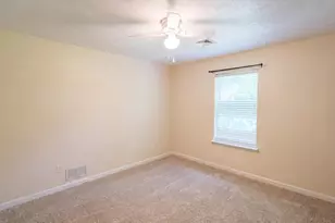 814 Clearview Dr, Long Pond, PA 18334 - Photo 13