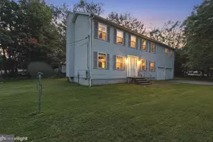 1226 Country Pl Dr, Tobyhanna, PA 18466 - Photo 1