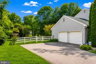 4006 Crest View Dr, Stroudsburg, PA 18360 - Photo 43