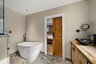 360 Babbling Brook Rd, Scotrun, PA 18355 - Photo 23