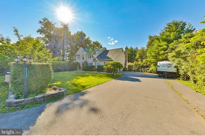 4132 Crest Drive, Stroudsburg, PA 18360 - Photo 3