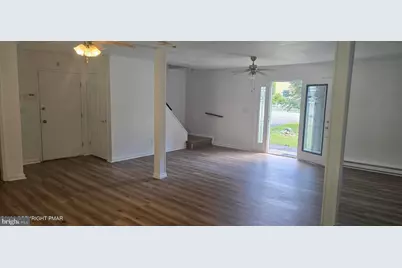 889 Country Place Drive, Tobyhanna, PA 18466 - Photo 7