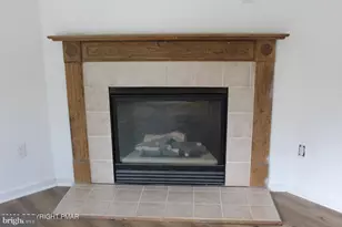 889 Country Pl Dr, Tobyhanna, PA 18466 - Photo 25