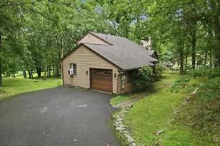 408 Long View Dr, Stroudsburg, PA 18360 - Photo 55