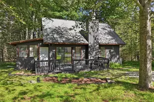 9205 Westwood Dr, Tobyhanna, PA 18466 - Photo 1