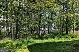 1894 Pinecrest Ct, Tobyhanna, PA 18466 - Photo 19
