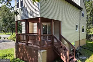 1894 Pinecrest Ct, Tobyhanna, PA 18466 - Photo 15