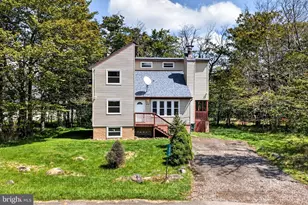 1894 Pinecrest Ct, Tobyhanna, PA 18466 - Photo 1