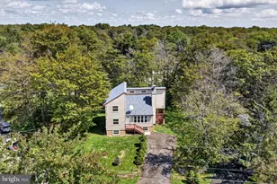 1894 Pinecrest Ct, Tobyhanna, PA 18466 - Photo 9