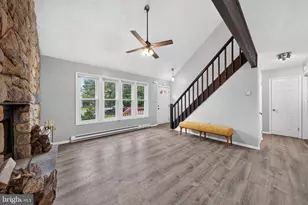 1894 Pinecrest Ct, Tobyhanna, PA 18466 - Photo 35