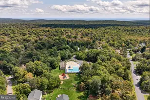 1894 Pinecrest Ct, Tobyhanna, PA 18466 - Photo 59