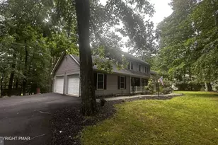 6164 Starlight Ct, Swiftwater, PA 18370 - Photo 5