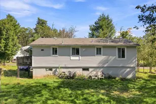 2260 Whippoorwill Dr, Tobyhanna, PA 18466 - Photo 17