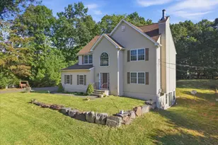 302 Lee's Run Cir, East Stroudsburg, PA 18302 - Photo 7