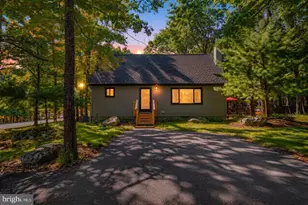 245 Somerset Dr, East Stroudsburg, PA 18301 - Photo 1