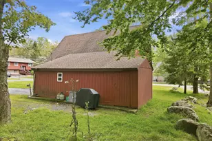 593 Country Pl Dr, Tobyhanna, PA 18466 - Photo 53
