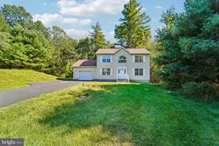 110 Estate Dr, East Stroudsburg, PA 18301 - Photo 1