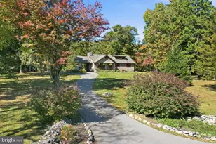 1437 Twin Pine Rd, Stroudsburg, PA 18360 - Photo 3