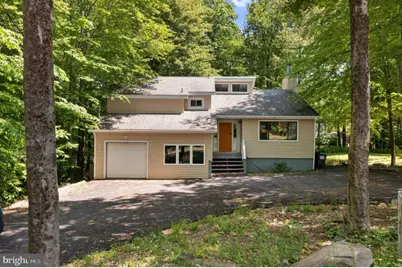 8123 Mayfair Road, Tobyhanna, PA 18466 - Photo 1