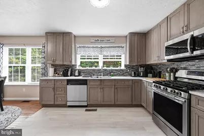 49 Seneca Road, Mount Pocono, PA 18344 - Photo 17