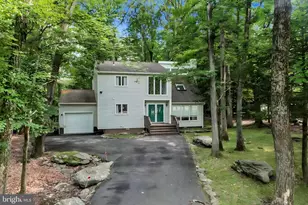 3159 Greenbriar Dr, East Stroudsburg, PA 18301 - Photo 1