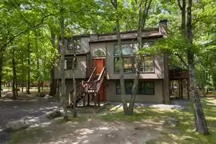 108 Ledgewood Dr, East Stroudsburg, PA 18301 - Photo 1