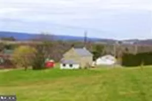 723 Fir Dr, Walnutport, PA 18088 - Photo 3