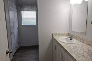 465 Royal Manor Rd, Easton, PA 18042 - Photo 9