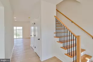 936 Emerald Valley Ln, Bangor, PA 18013 - Photo 3