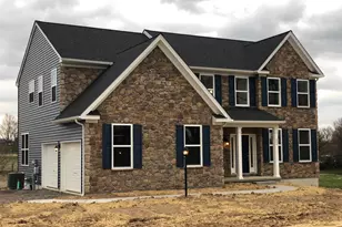 590 Hexenkopf Rd, Hellertown, PA 18055 - Photo 1