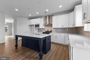 4929 Farrcroft Dr, Easton, PA 18040 - Photo 5