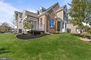 868 Veneto Ct, Easton, PA 18040 - Photo 3