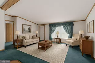 183 Greenbriar Dr S, Bath, PA 18014 - Photo 15