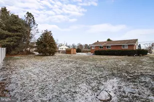 442 Avon St, Easton, PA 18045 - Photo 3