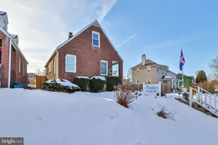 1147 Arcadia St, Bethlehem, PA 18018 - Photo 1