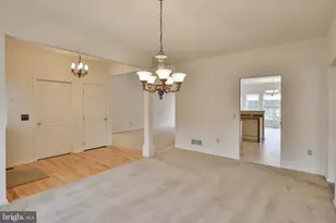 1384 Hennaberry Ln, Easton, PA 18040 - Photo 21