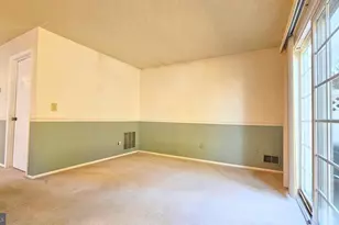 1950 Chancellor St, Hellertown, PA 18055 - Photo 7