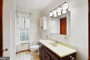 337 W Main St, Bath, PA 18014 - Photo 23