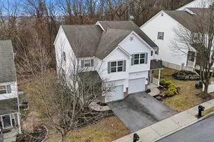 1530 Crest Park Ct, Bethlehem, PA 18015 - Photo 33