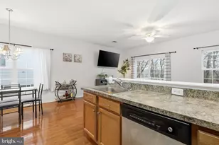 1530 Crest Park Ct, Bethlehem, PA 18015 - Photo 13