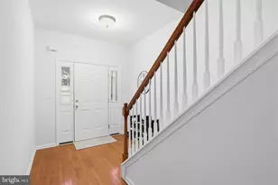 1530 Crest Park Ct, Bethlehem, PA 18015 - Photo 5