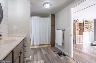 52 W Zimmer Dr, Walnutport, PA 18088 - Photo 33